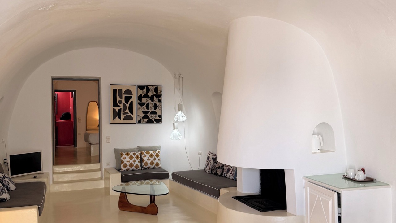 Photo of Bedroom in Firostefani