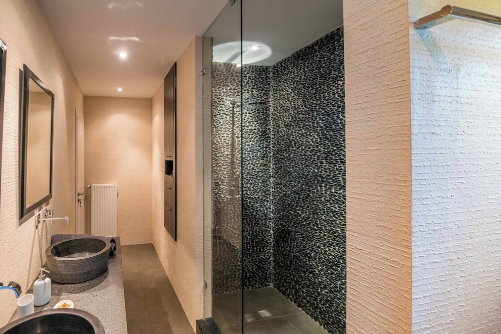 Photo of Bathroom in Karavomylos