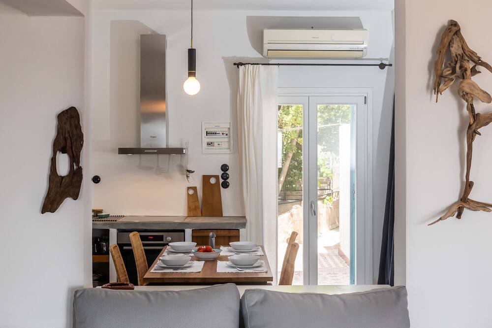 Photo of Livingroom in Milos