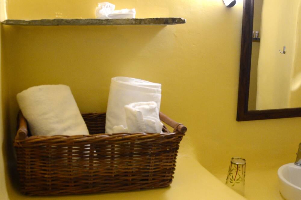 Photo of Bathroom in Merichas