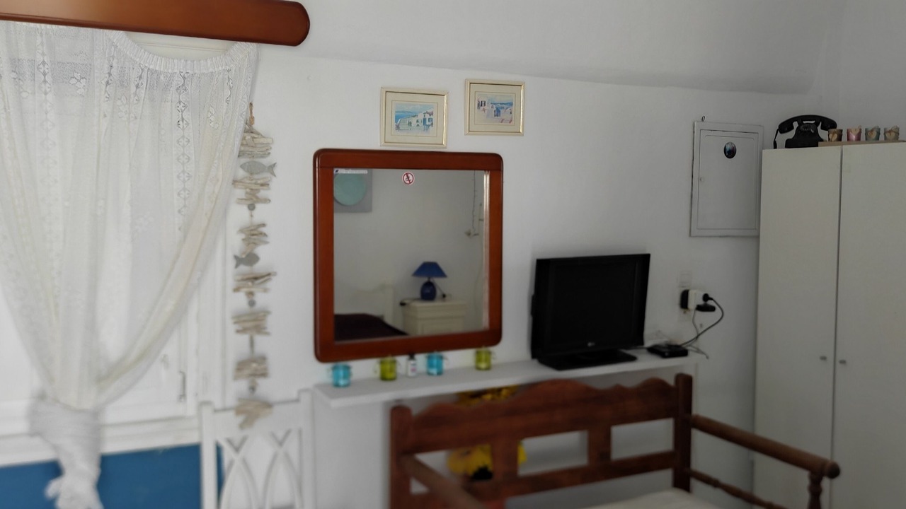 Photo of Bedroom in Oia