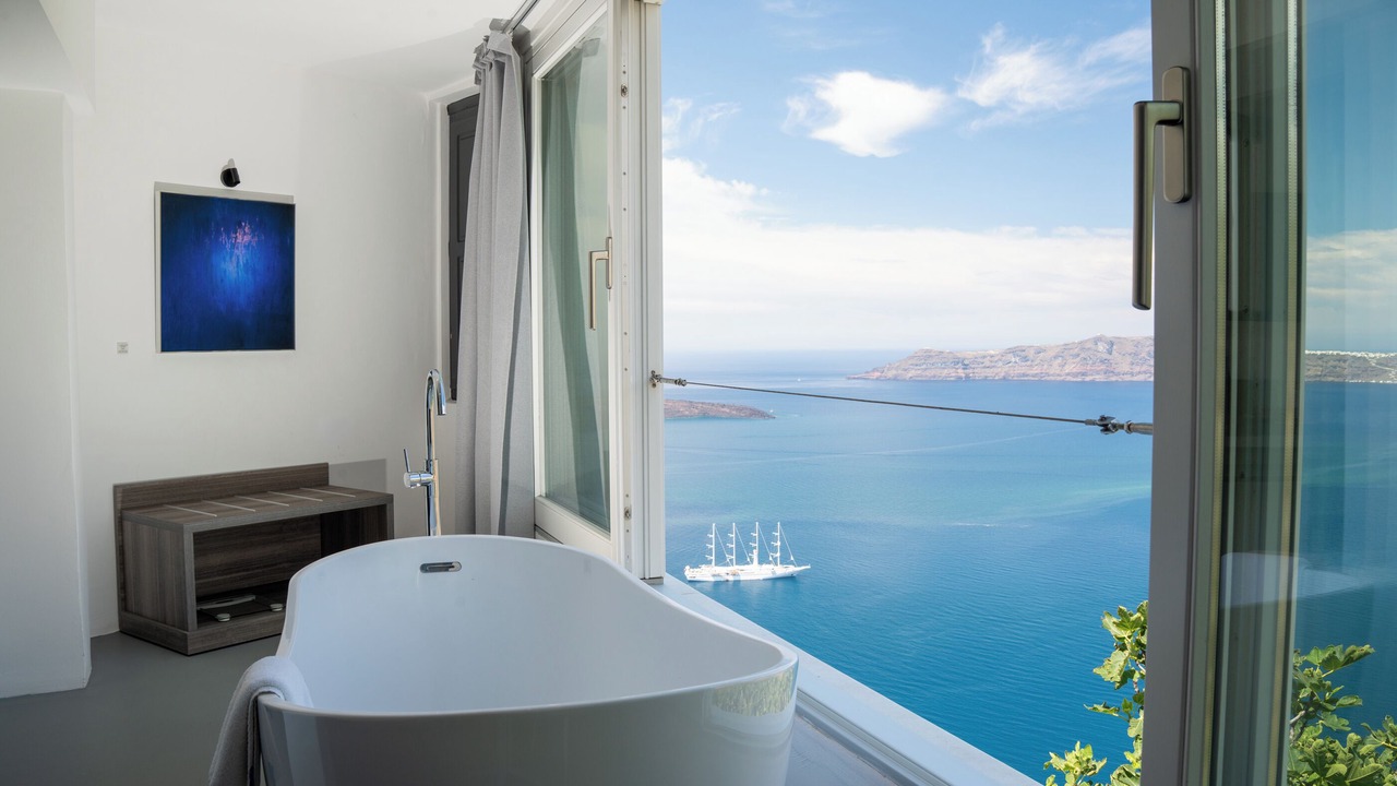 Photo of Bedroom in Firostefani