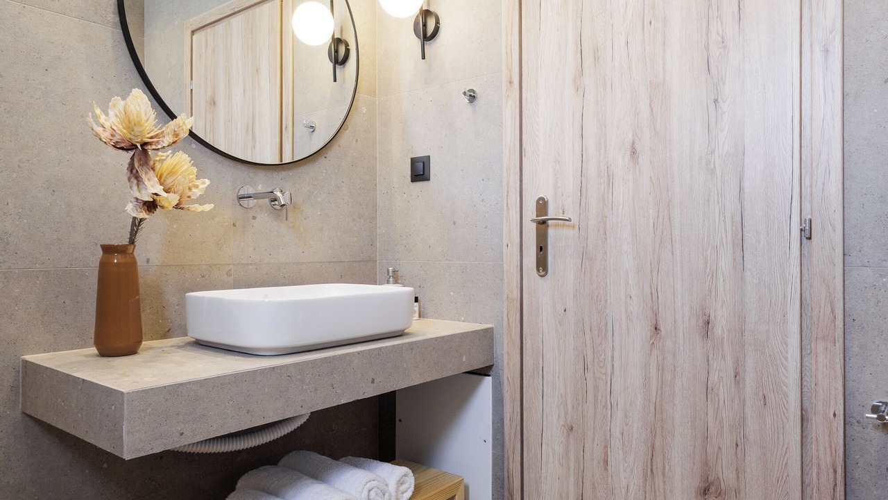 Photo of Bathroom in Kamari