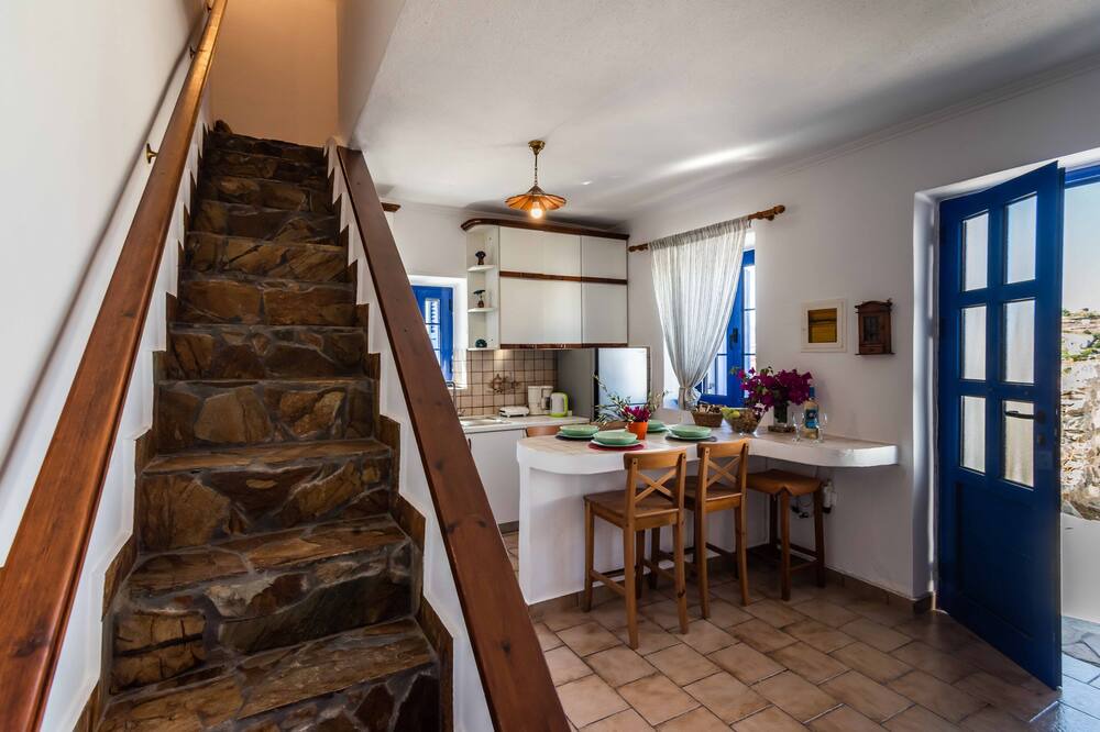 Photo of Livingroom in Milos