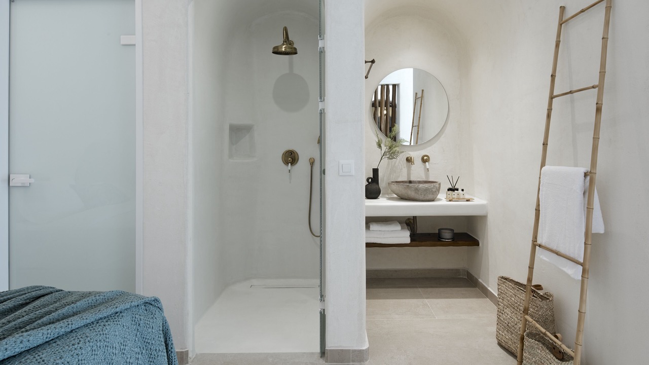 Photo of Bathroom in Fira