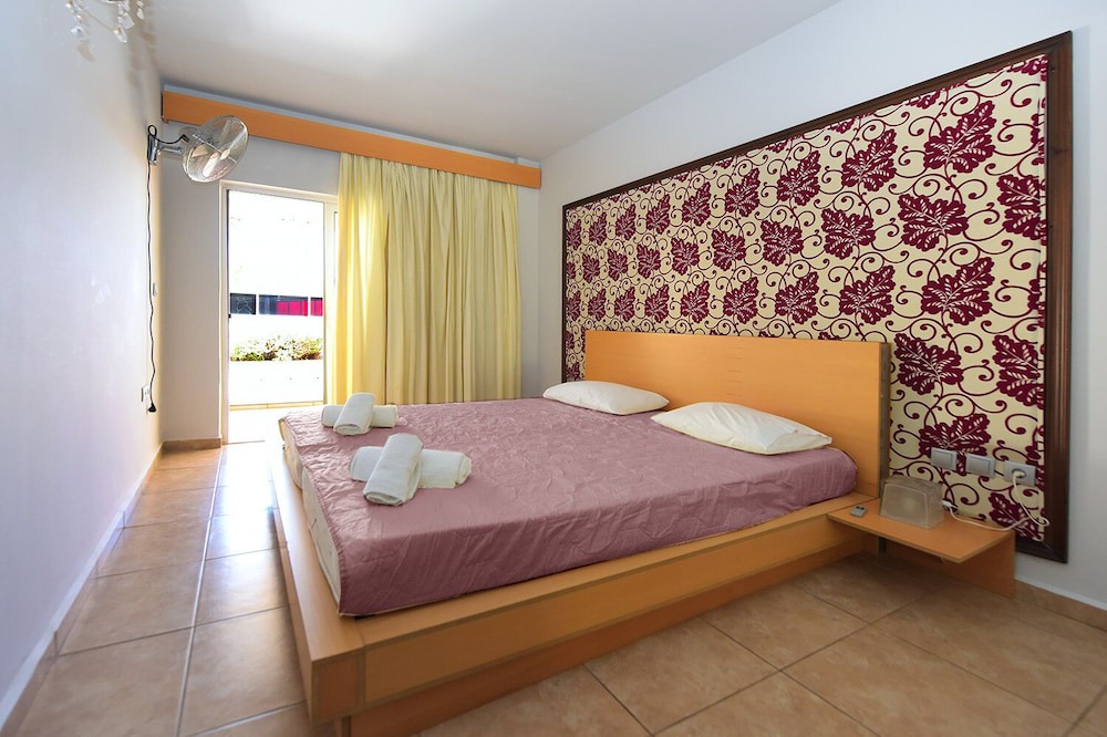 Photo of Bedroom in Ialyssos