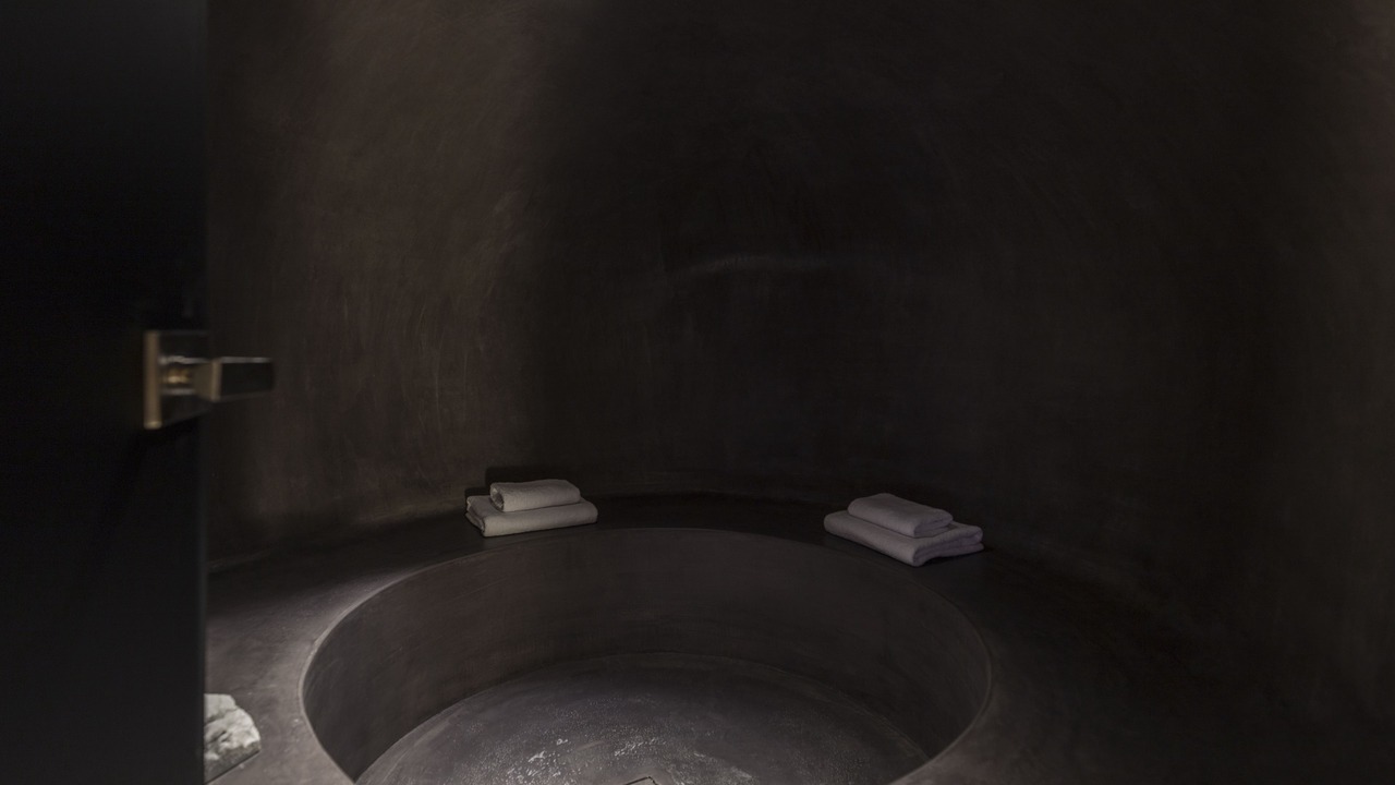 Photo of Bathroom in Fira