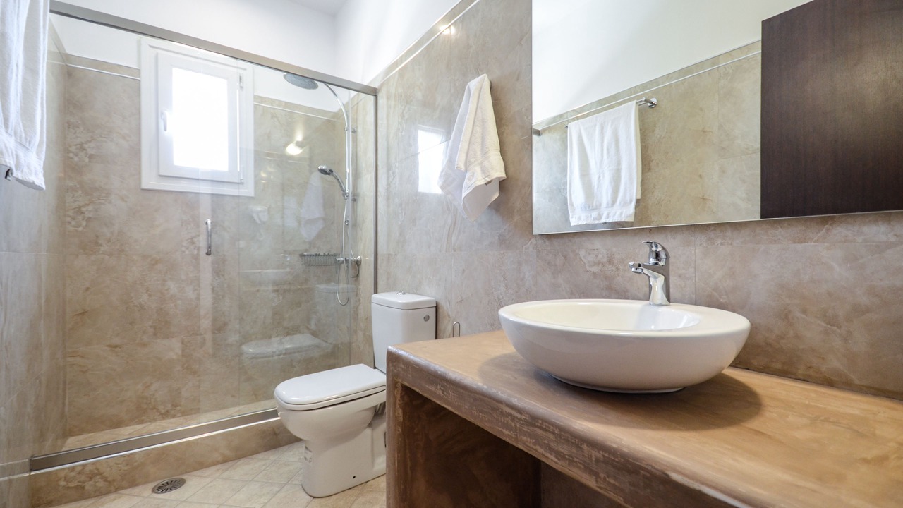 Photo of Bathroom in Maragas