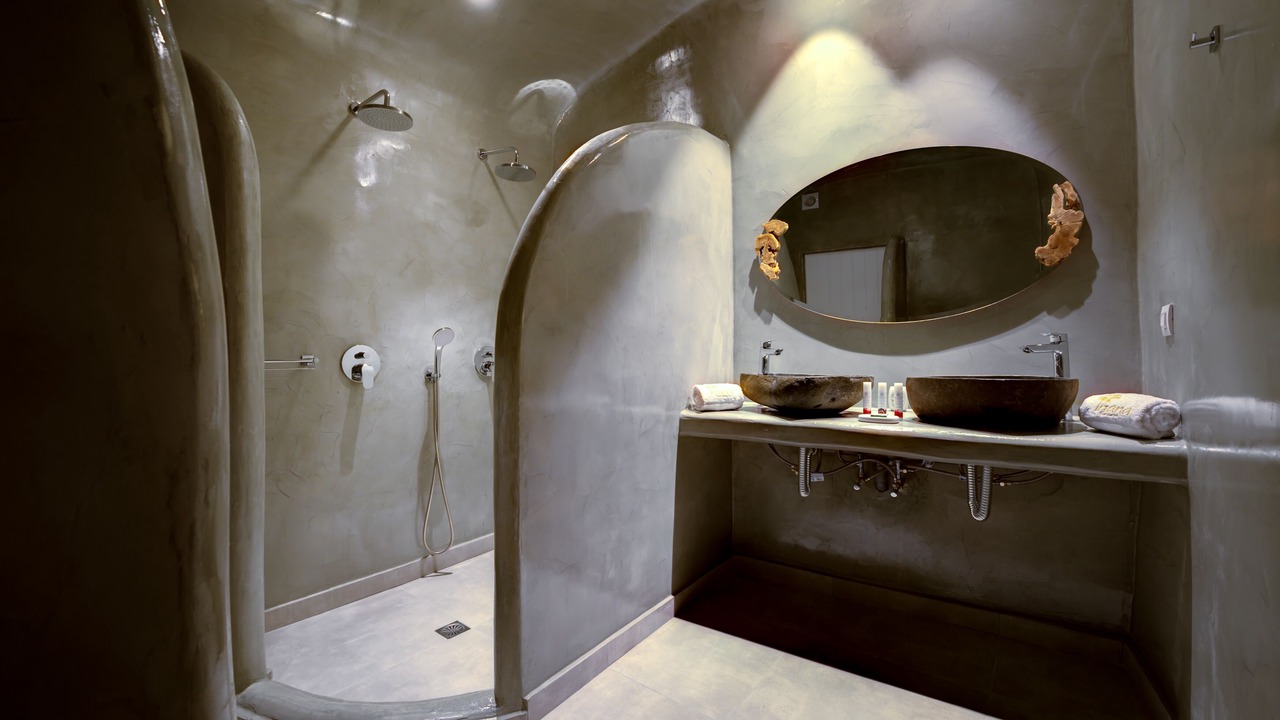 Photo of Bathroom in Fira