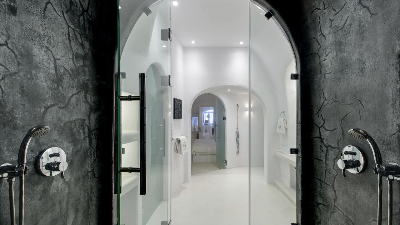 Photo of Bathroom in Firostefani
