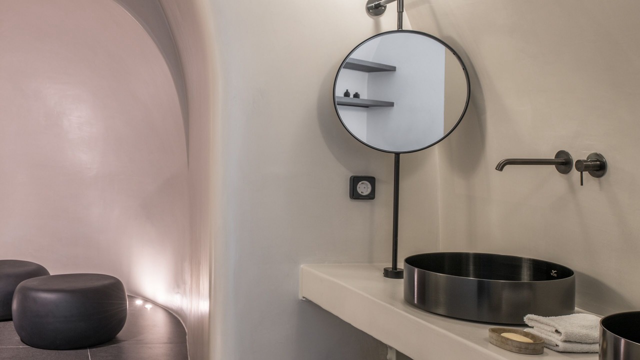 Photo of Bathroom in Imerovigli