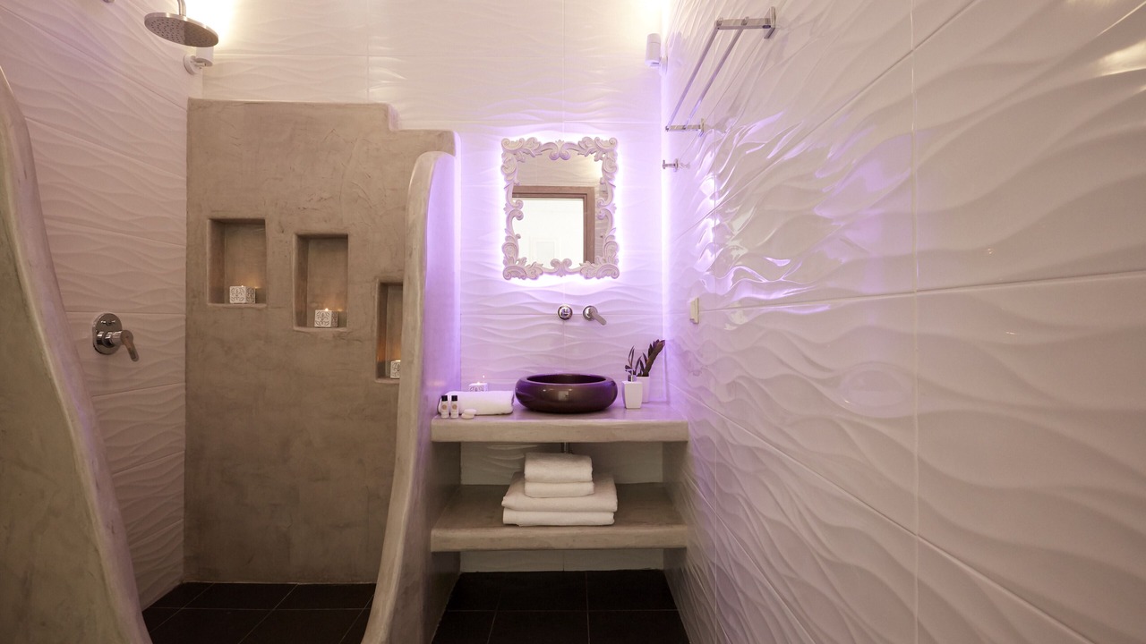 Photo of Bathroom in Kamari