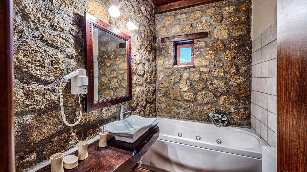Photo of Bathroom in Synikia Mesi Trikalon