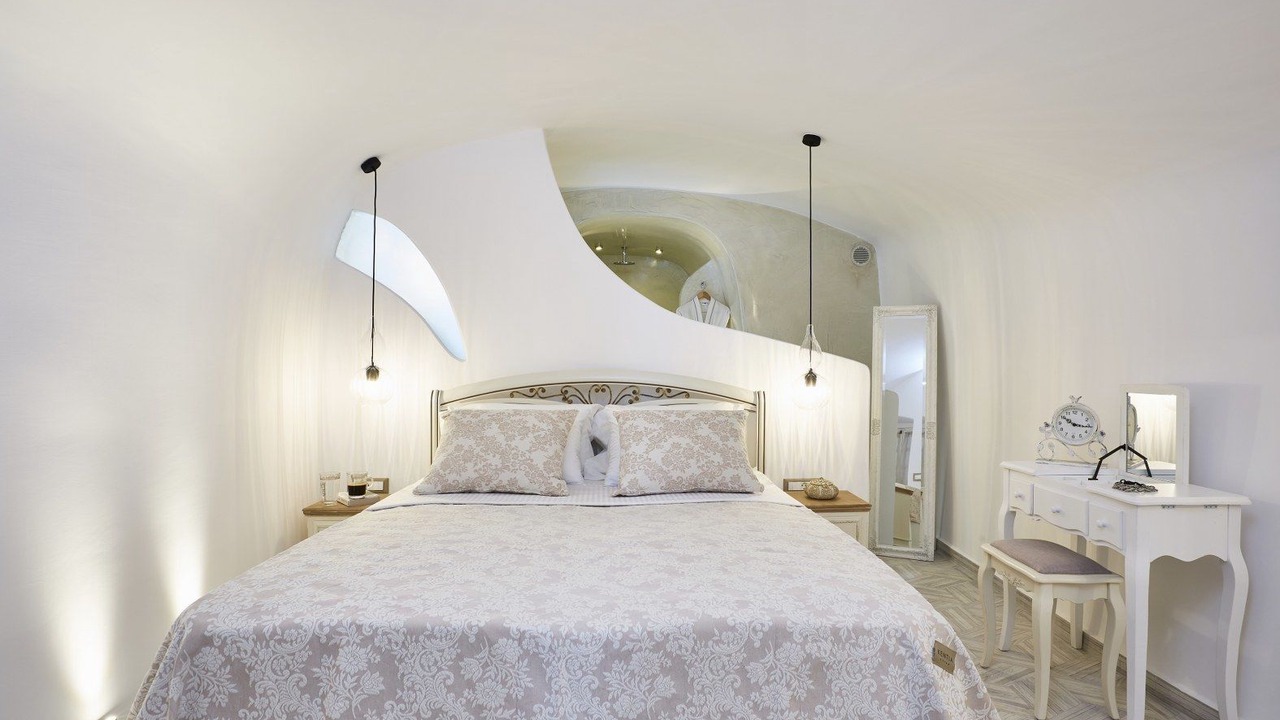 Photo of Bedroom in Messaria