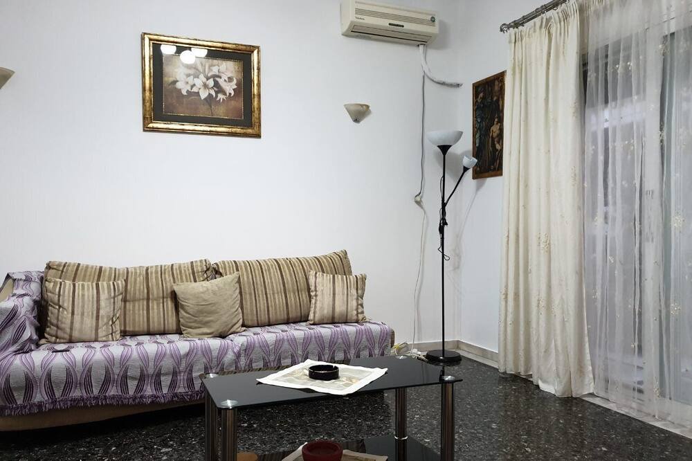 Photo of Livingroom in Nea Smirni