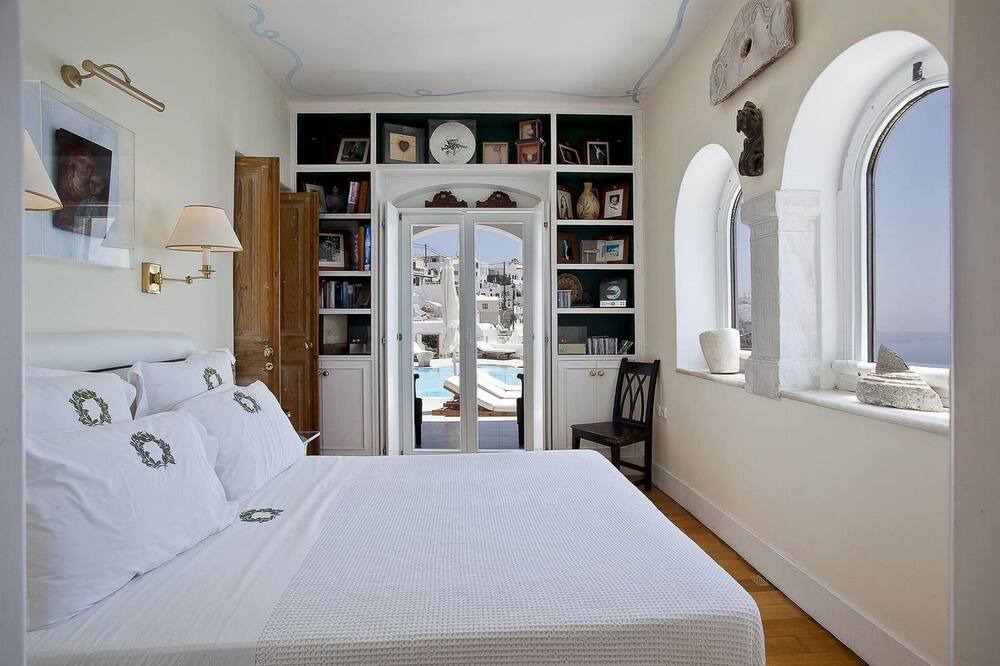 Photo of Bedroom in Firostefani