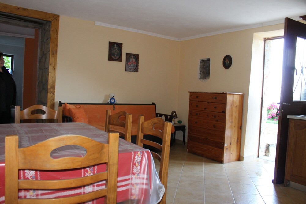Photo of Livingroom in Astros