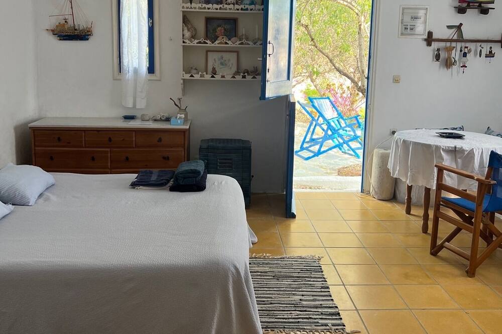 Photo of Bedroom in Aegiali