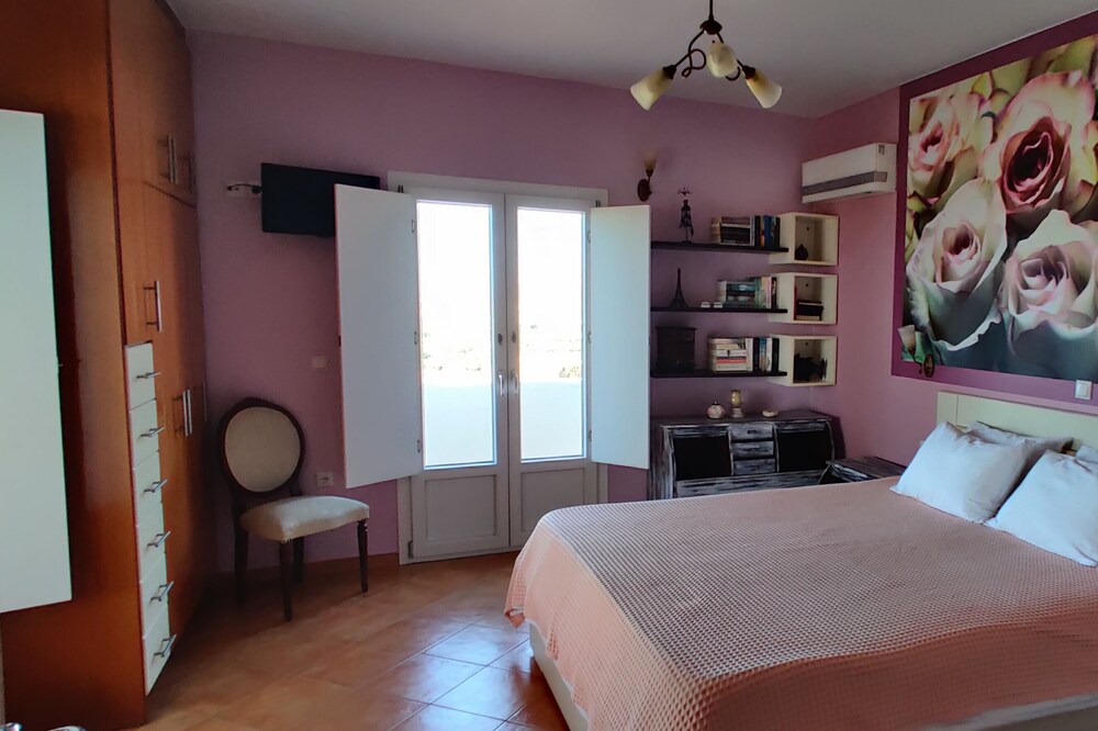 Photo of Bedroom in Glinado