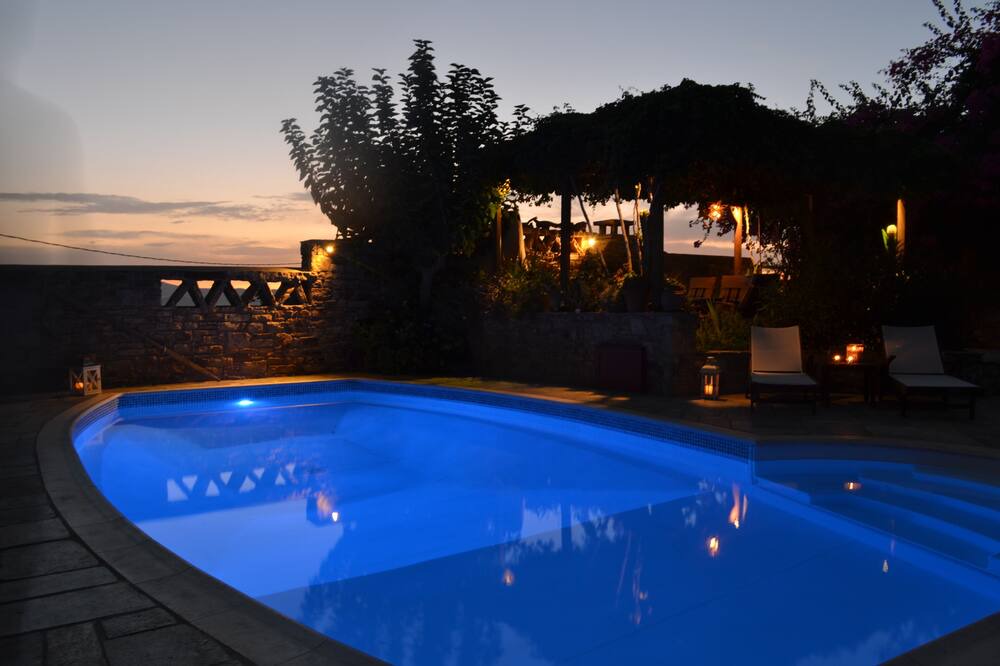 Photo of Outdoor in Glinado