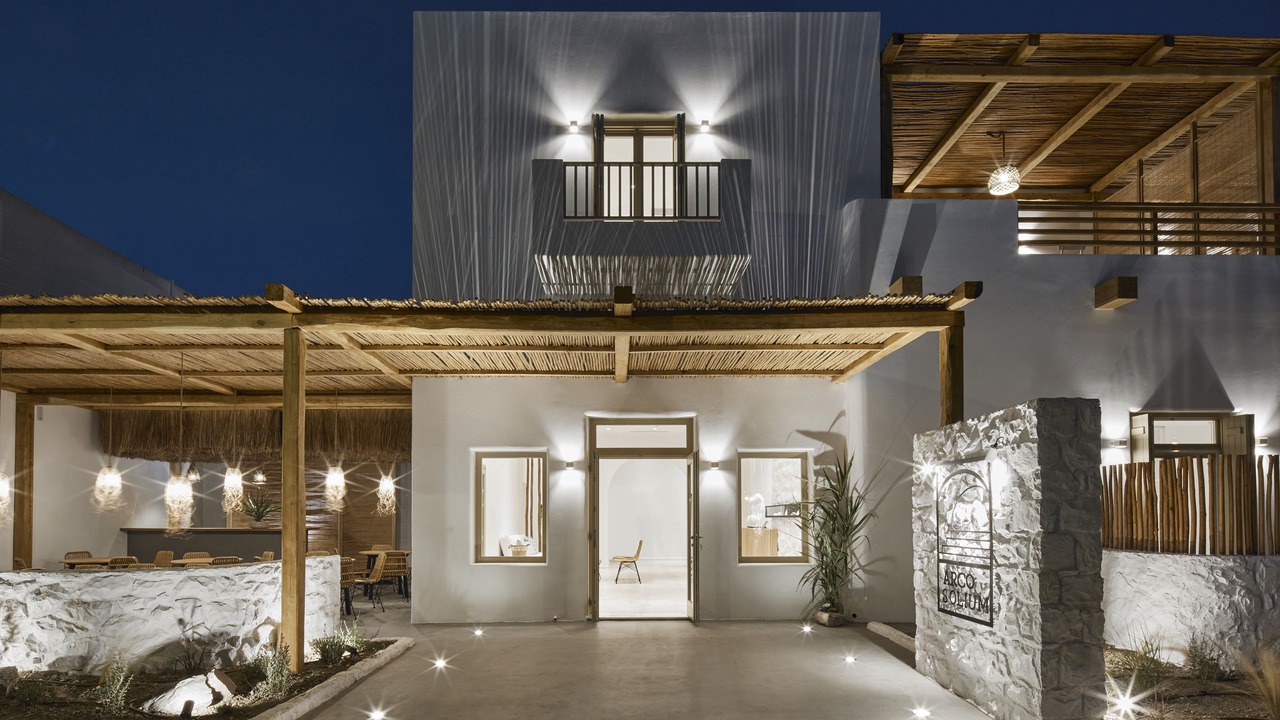 Photo of Outdoor in Adamas