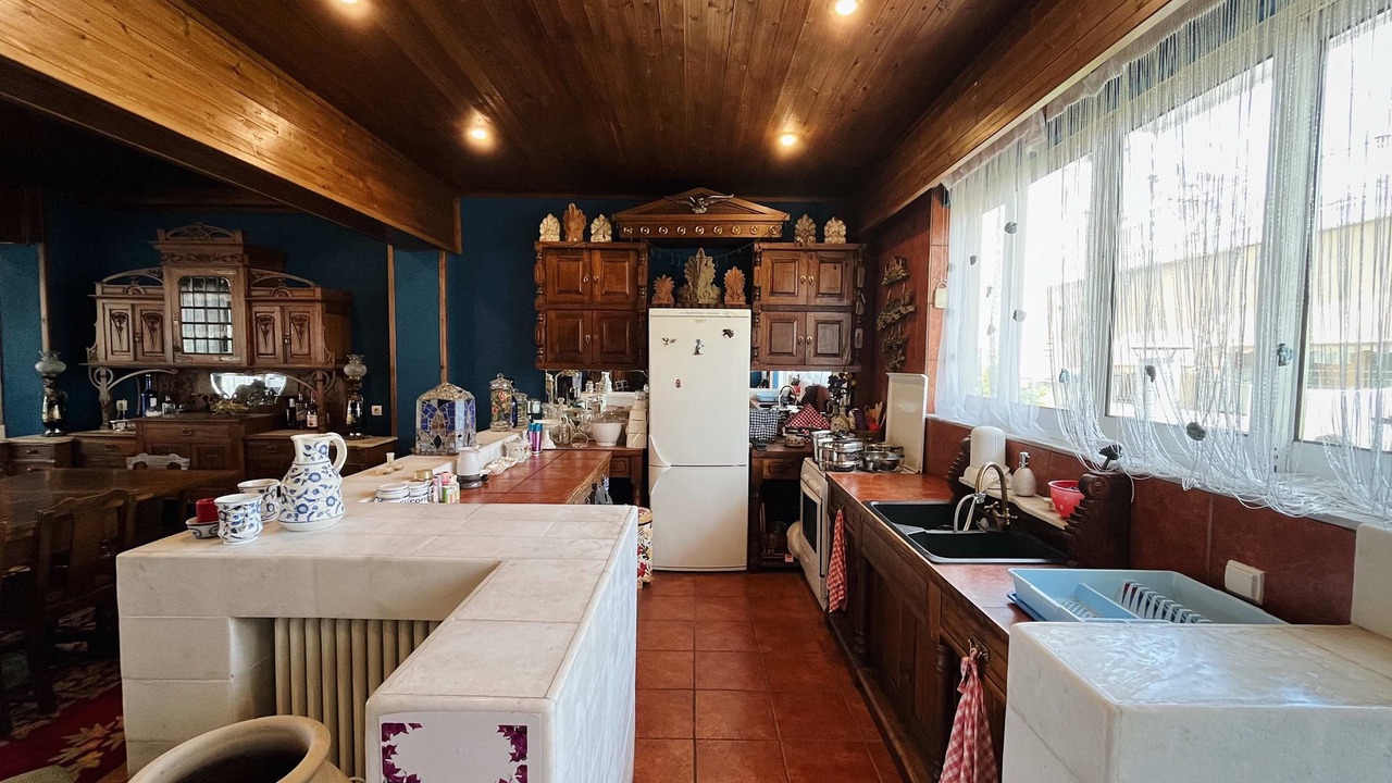 Photo of Others in Tavros