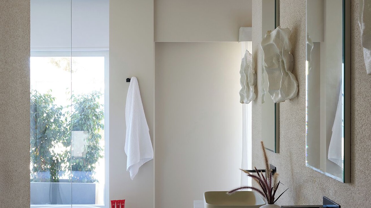 Photo of Bathroom in Fira
