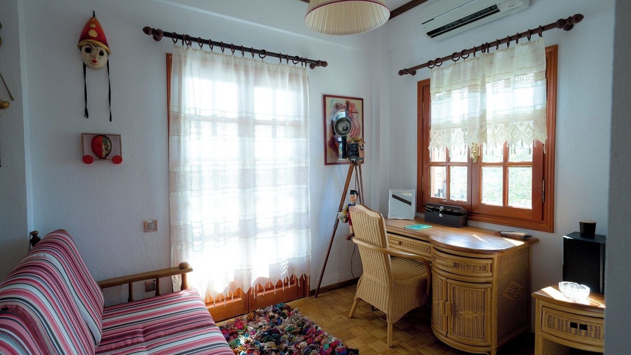 Photo of Bedroom in Thermi