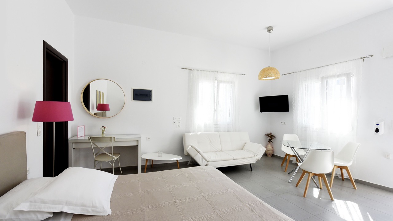 Photo of Bedroom in Adamas