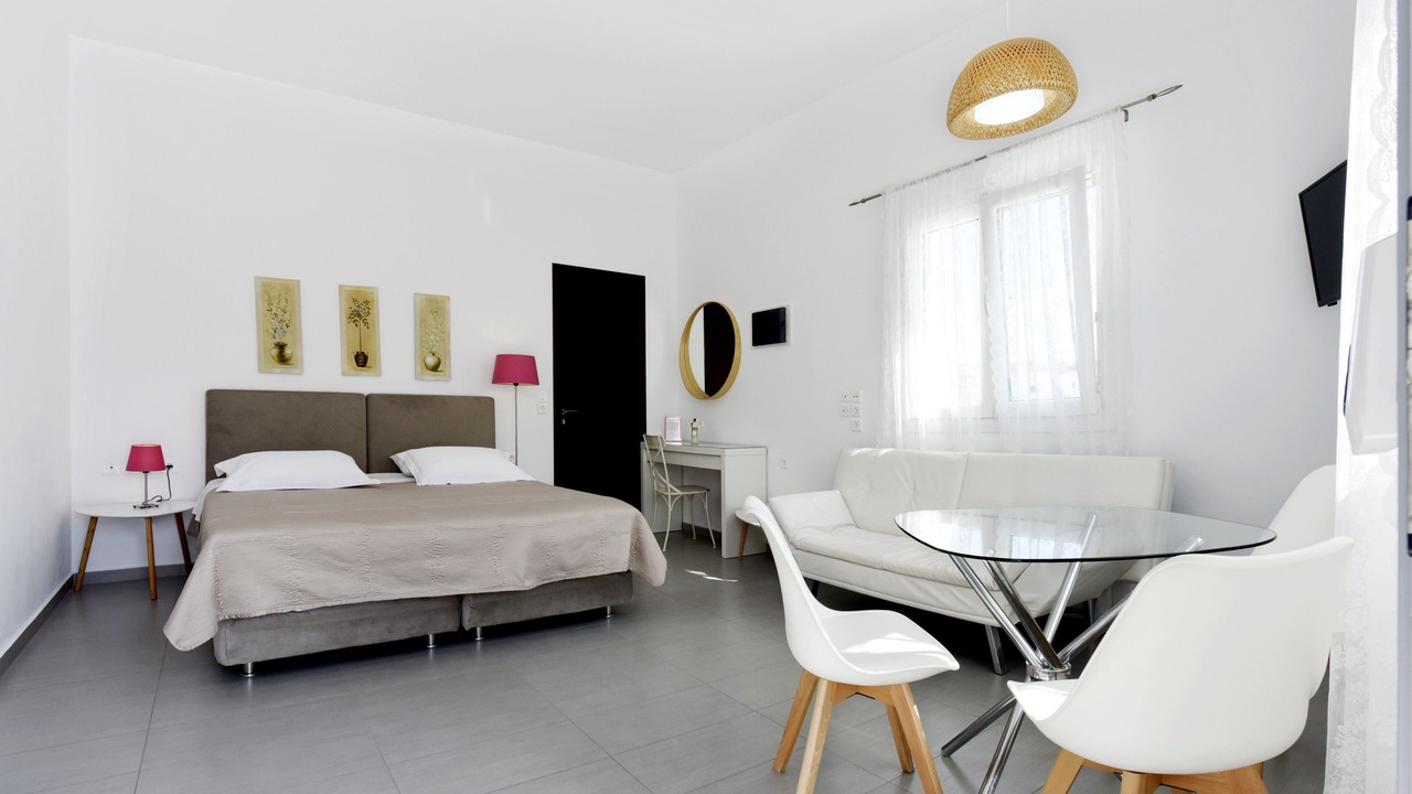 Photo of Bedroom in Adamas