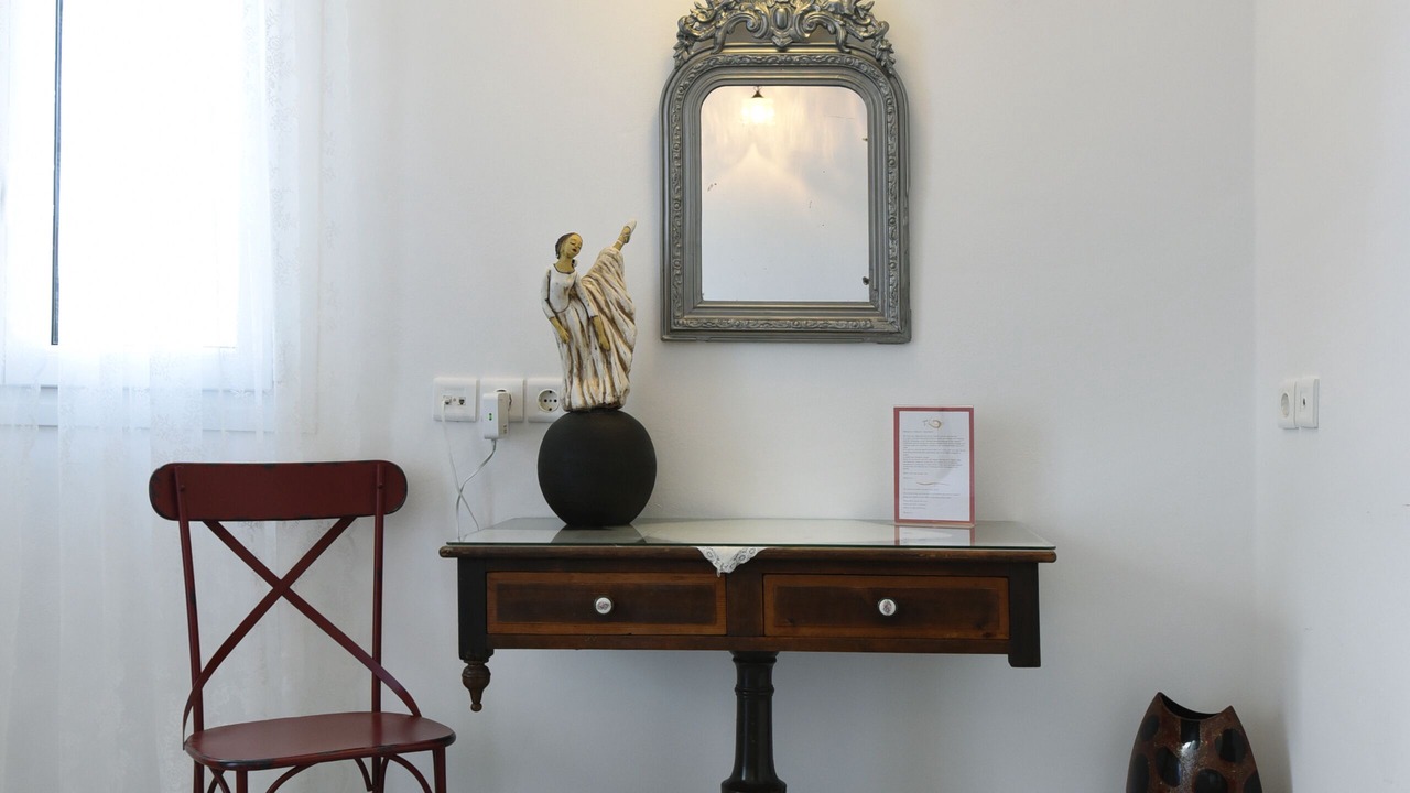 Photo of Bedroom in Adamas