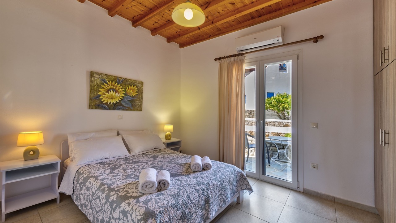 Photo of Bedroom in Ornos