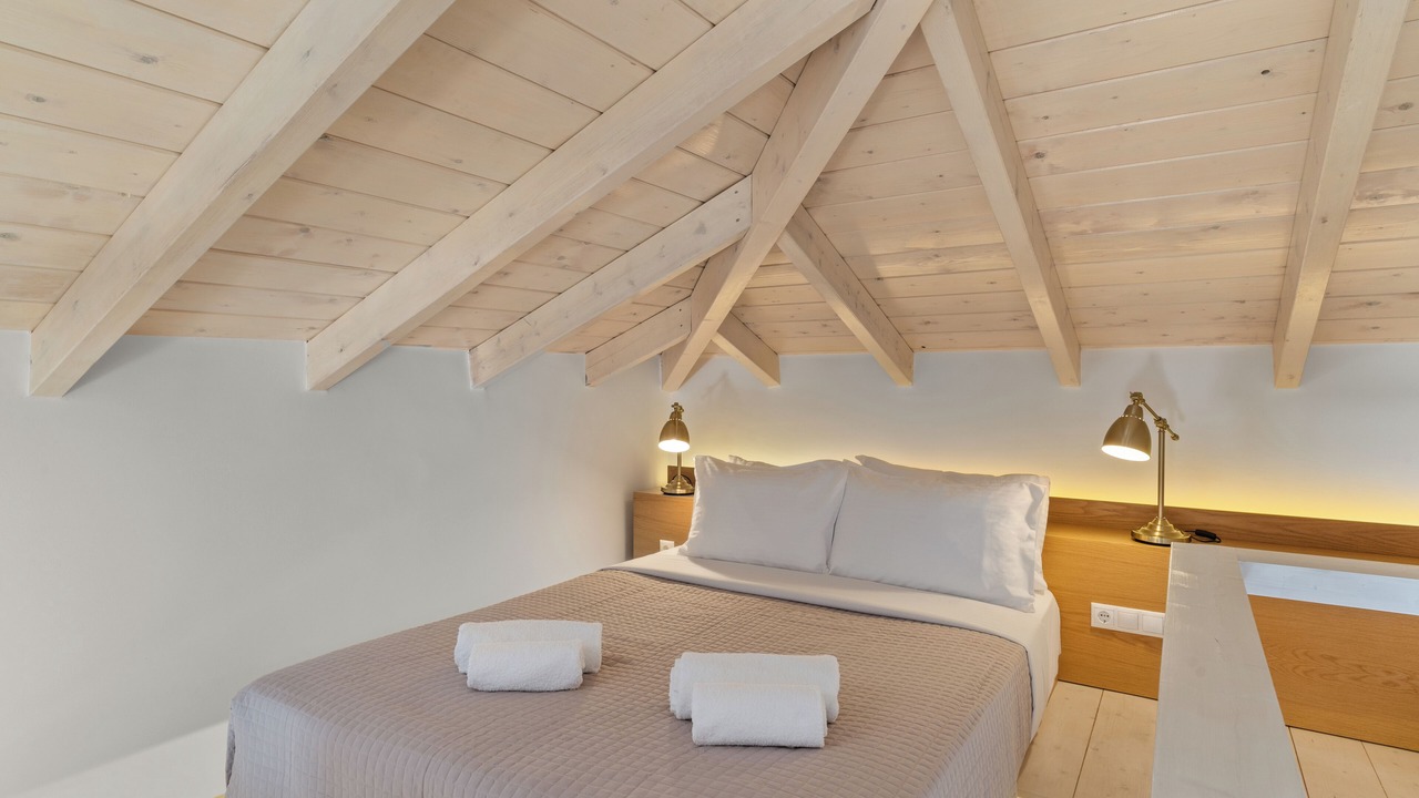 Photo of Bedroom in Milos