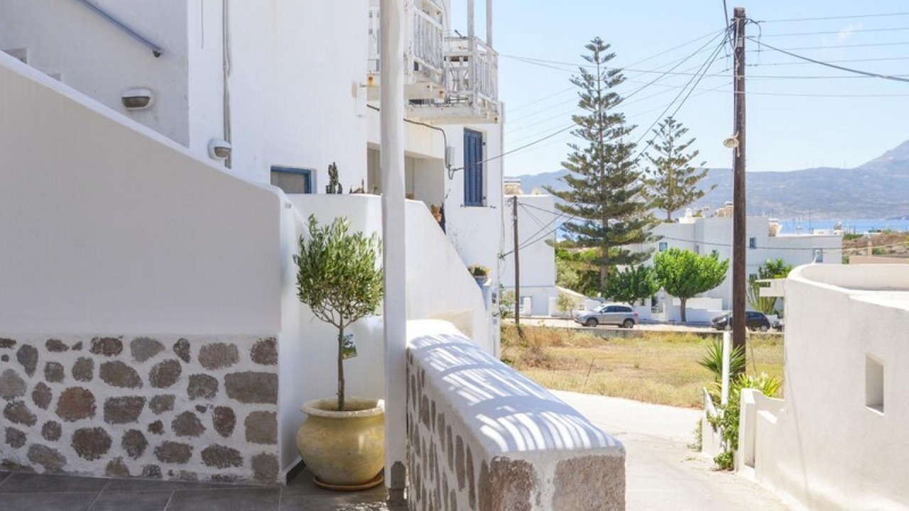Photo of Others in Adamas