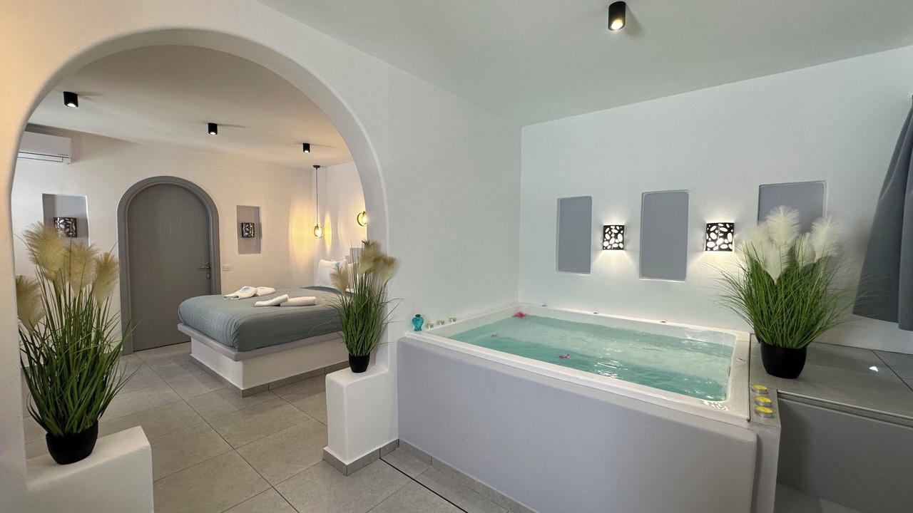 Photo of Bedroom in Perissa