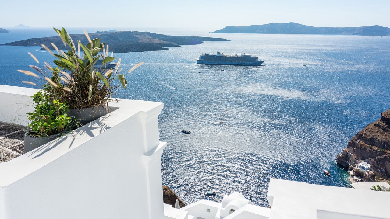 Photo of Others in Fira