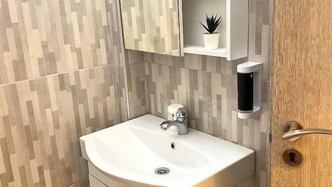Photo of Bathroom in Exarhia