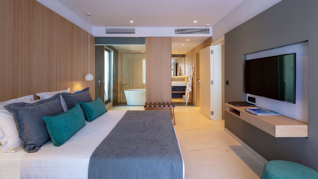 Photo of Bedroom in Koukounaries