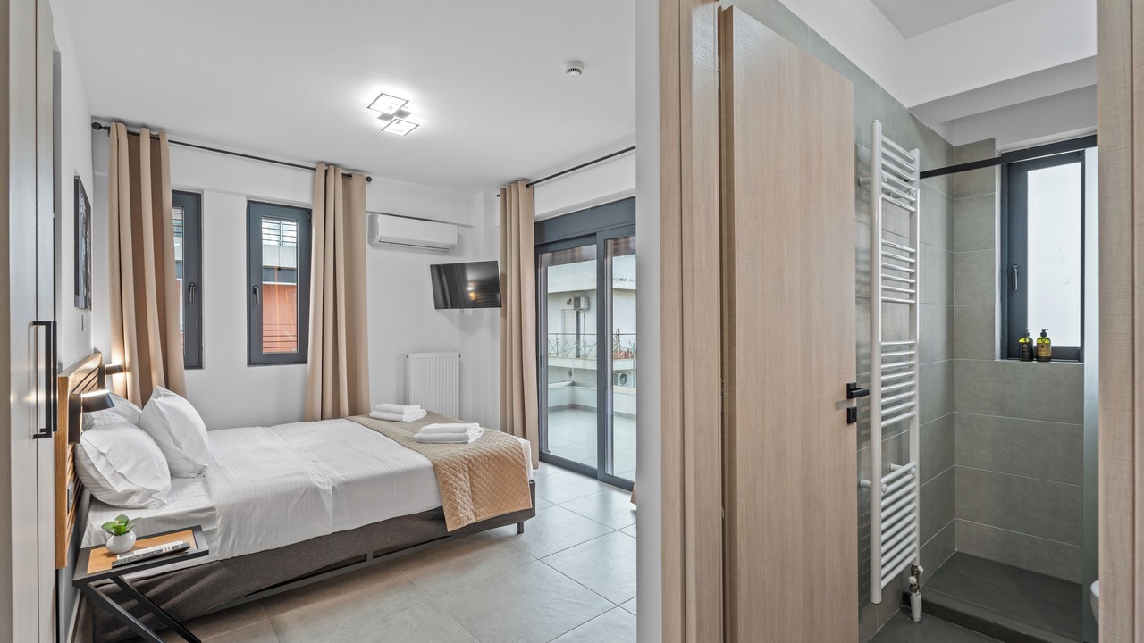 Photo of Bedroom in Neos Kosmos
