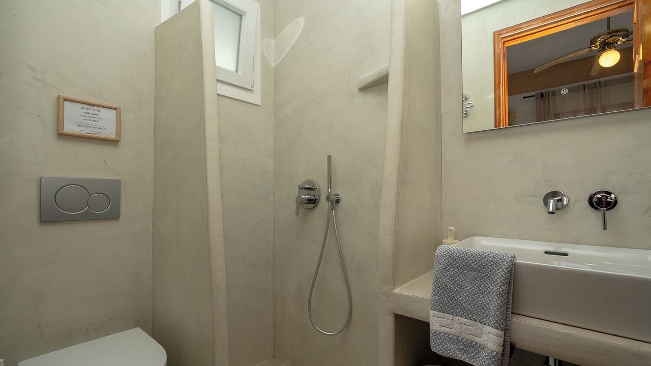 Photo of Bathroom in Kamares