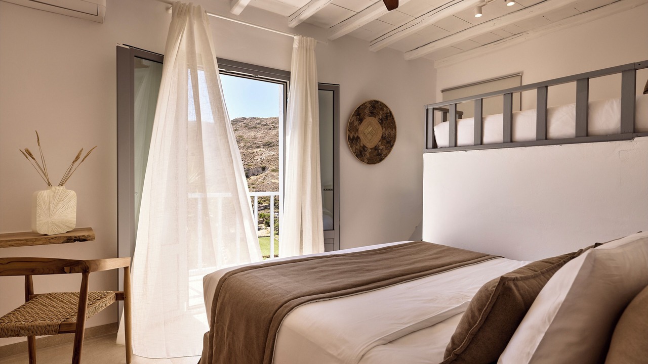 Photo of Bedroom in Adamas
