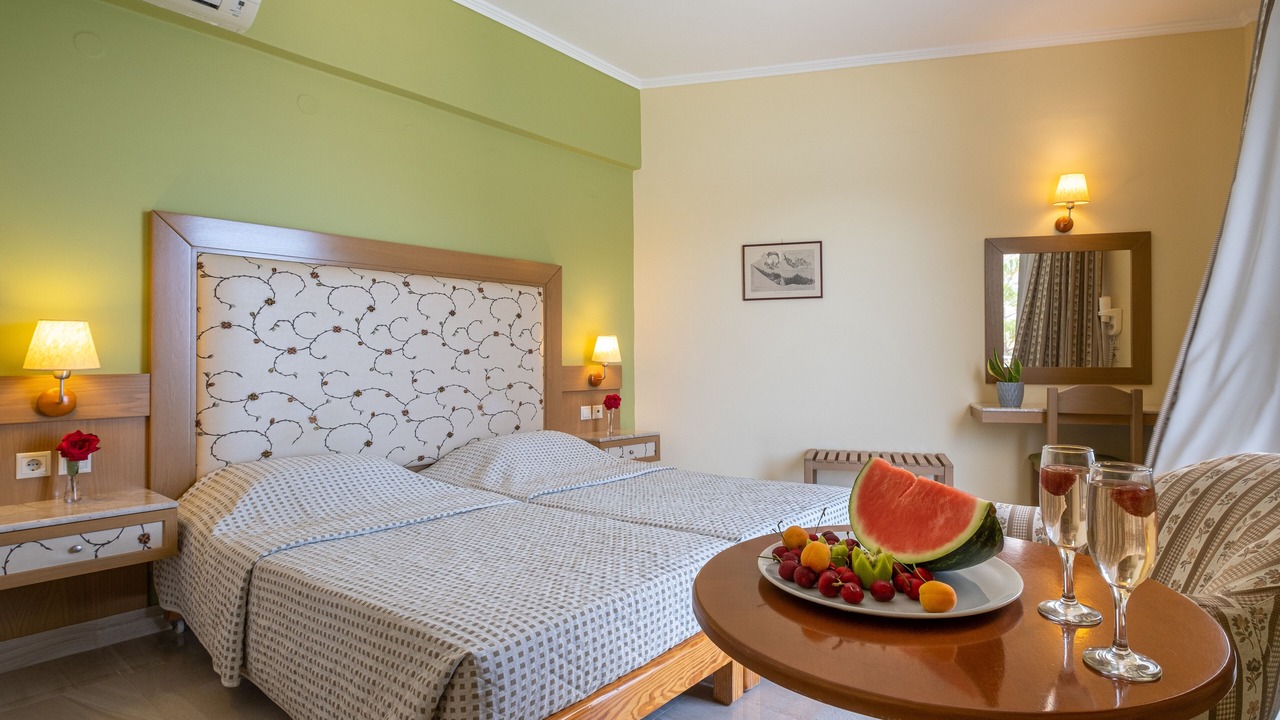 Photo of Bedroom in Tolo