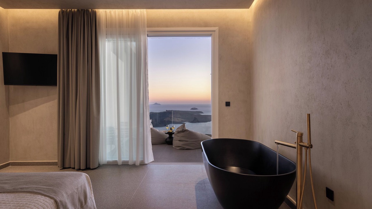 Photo of Bedroom in Firostefani