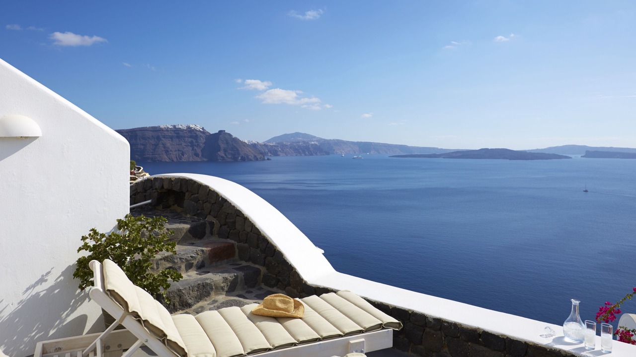 Photo of Bedroom in Oia