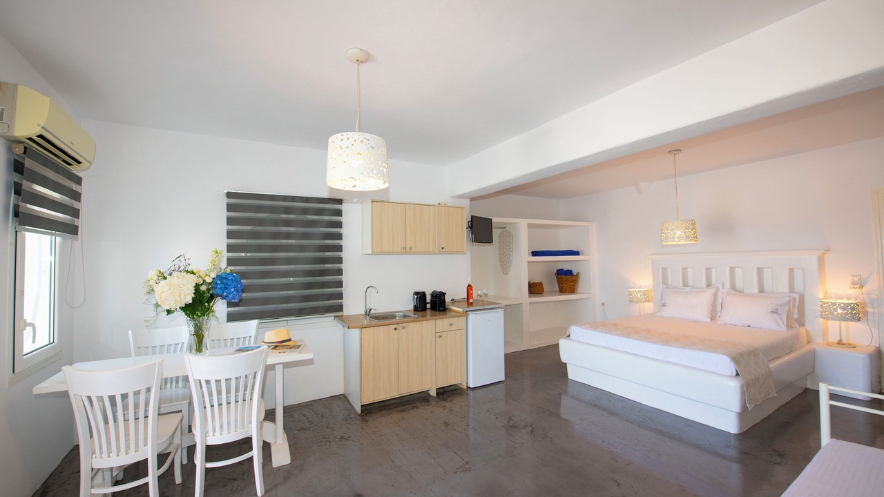 Photo of Bedroom in Ornos