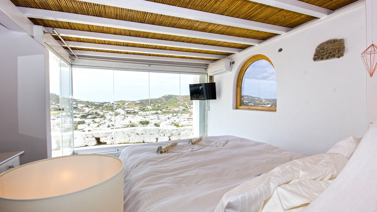 Photo of Bedroom in Ornos