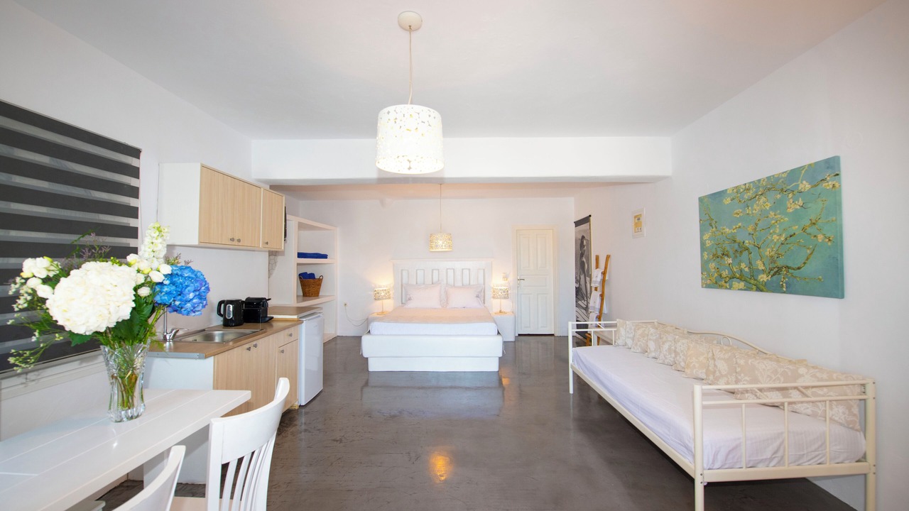 Photo of Bedroom in Ornos