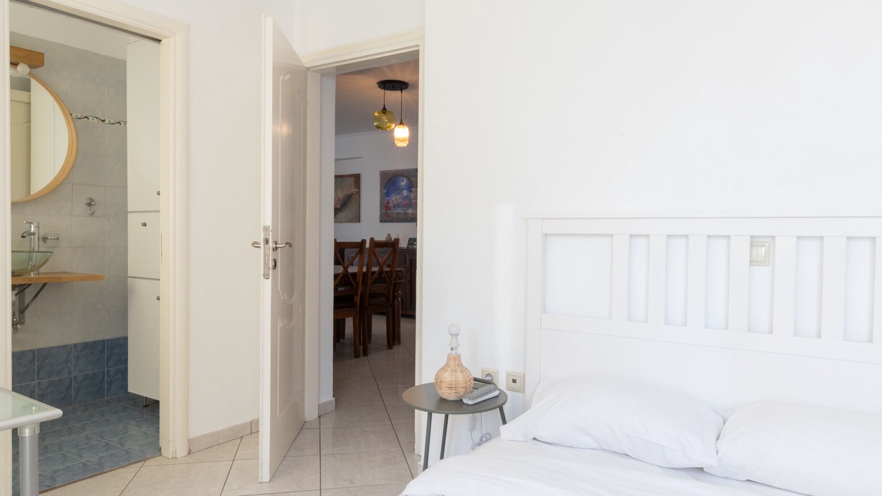 Photo of Bedroom in Alimos