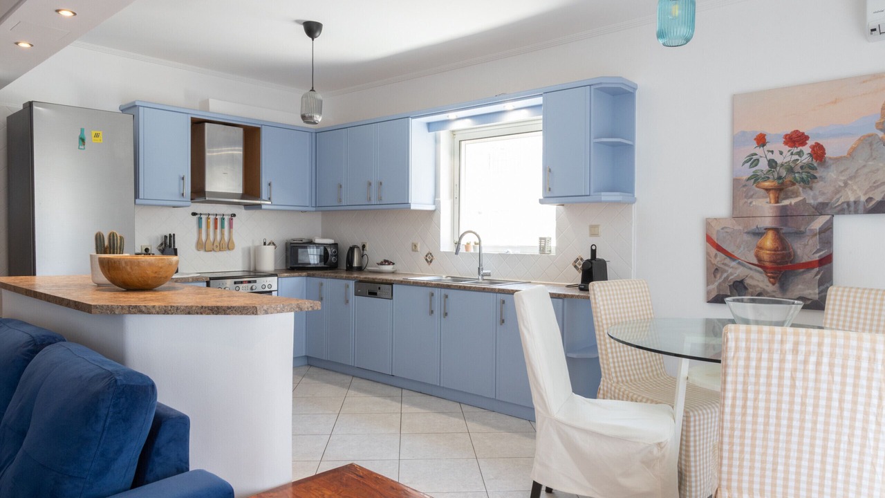 Photo of Kitchen in Alimos