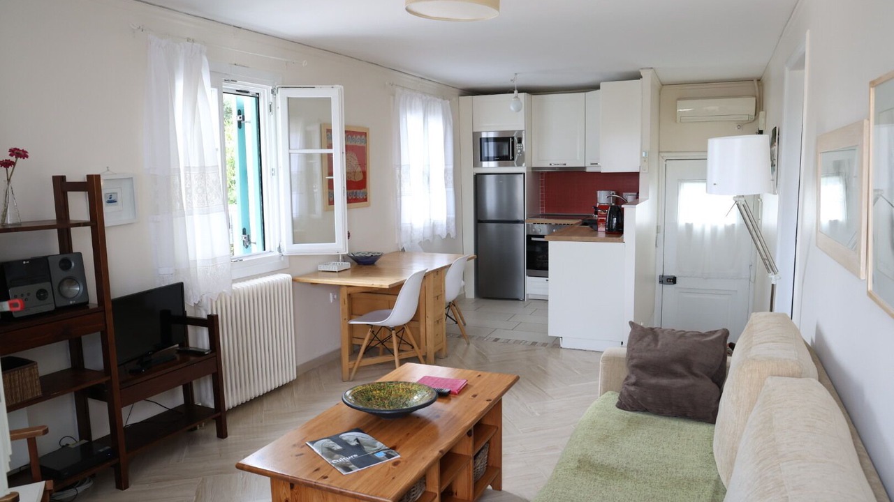 Photo of Livingroom in Plaka